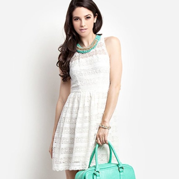 BB DAKOTA JACYNTH CROCHET DRESS - Picture 1 of 4